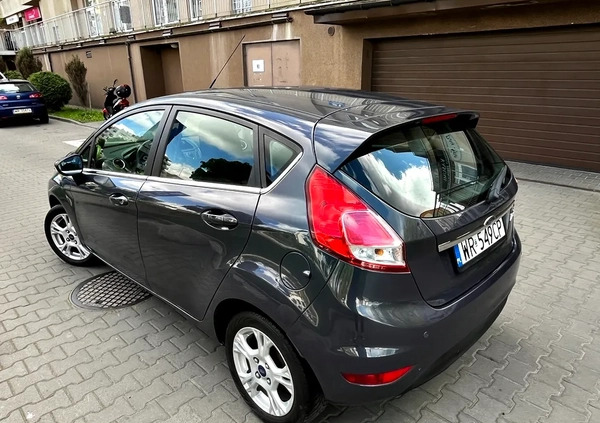 Ford Fiesta cena 23900 przebieg: 189000, rok produkcji 2013 z Inowrocław małe 232